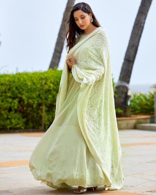 Nora Fatehi looks elegant in a do taar chikankari dupatta with sunflower motif (Photo: Instagram)
