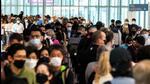 Travellers crowd the security queue in the departures lounge at the start of the Victoria Day holiday long weekend at Toronto Pearson International Airport in Mississauga, Ontario, Canada. (REUTERS/ FILE)