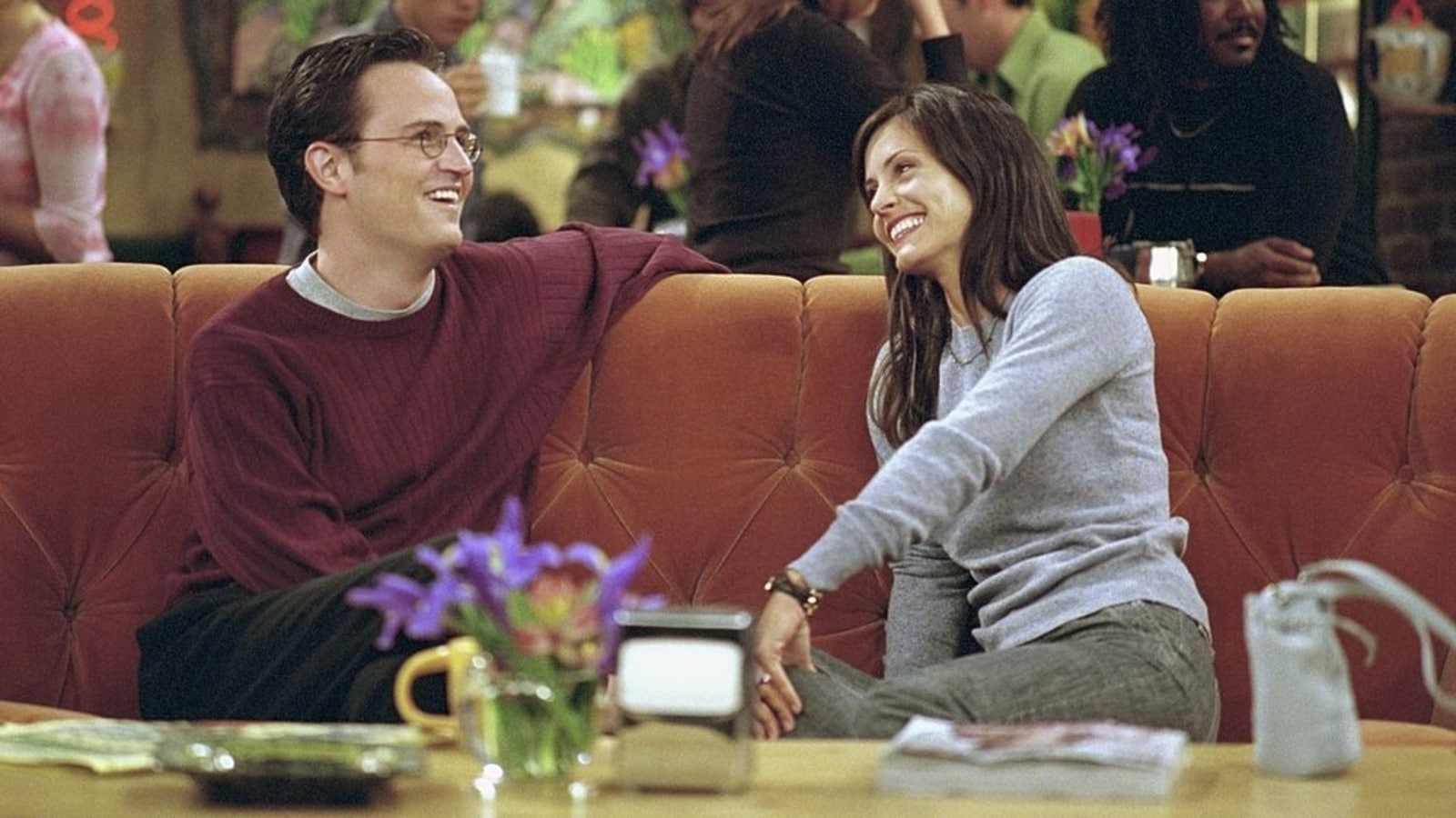 When Matthew Perry was said to be in love with his Friends co-star Courteney Cox: ‘He’s never been able to get over her’