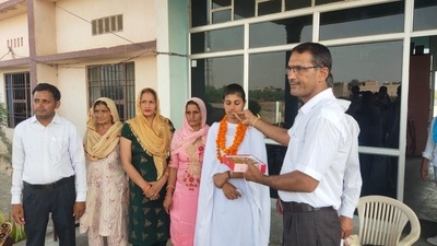 HBSE 12th Results 2022: Meet the topper, a marginalised farmer's daughter HBSE 12th Results 2022: Meet the topper, a marginalised farmer's daughter