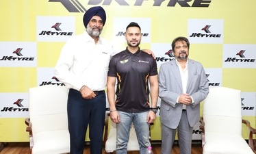 Gaurav Gill (in centre) (HT)