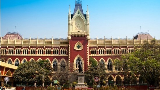 The Calcutta high court on Wednesday ordered CBI director to set up a special team of officers to investigate the alleged irregularities in recruitment of school teachers in West Bengal. (Photo:Calcutta high court)