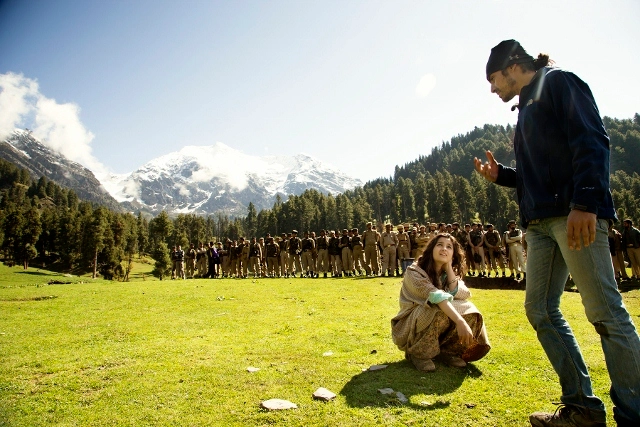 Imtiaz Ali and Alia Bhatt on shoot for Highway in Kashmir's Aru Valley in 2013.