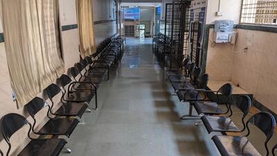 The vaccination centre at Kamala Nehru hospital bares a deserted look on Thursday. (Shankar Narayan/HT PHOTO) The vaccination centre at Kamala Nehru hospital bares a deserted look on Thursday. (Shankar Narayan/HT PHOTO)