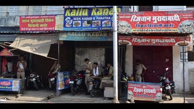 Closed eateries in Atala crossing on Thursday. (HT Photo)
