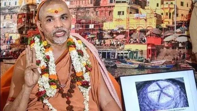 Swami Avimukteshwaranand said symbolic worship of Adi Vishweshwar will be performed in seven lakh villages and four lakh mohallas daily until pooja and bhog of Adi Vishweshwar begins. (File photo)