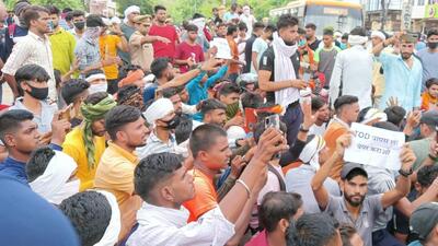 Protest against Agnipath scheme being staged in Agra. (HT PHOTO) Protest against Agnipath scheme being staged in Agra. (HT PHOTO)