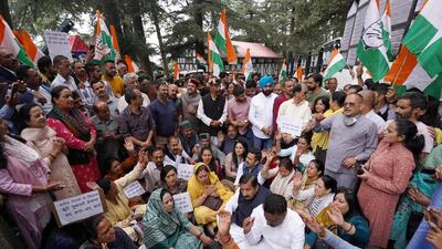 The Himachal Pradesh Congress on Thursday held a protest outside the Raj Bhawan here over party leader Rahul Gandhi’s questioning by the Enforcement Directorate. (Deepak Sansta / HT)