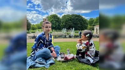 Soha Ali Khan mostly shares pictures with her family and her fitness regime on her Instagram handle. (Instagram/@sakpataudi)