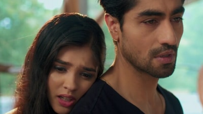 Yeh Rishta Kya Kehlata Hai's latest episode shows trouble brewing between Abhimanyu and Akshara.