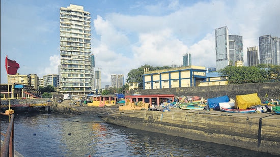 The BMC’s current plan involves creating murals and sculptures made of basalt rock and mosaic at the Cleveland Jetty, that would signify the history of this place. (Anshuman Poyrekar/HT PHOTO)
