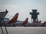 Compounding the misery for travelers, Amsterdam’s Schiphol and London’s Gatwick airports both plan to limit passenger numbers during the peak summer vacation period amid staffing shortages.(AFP) Compounding the misery for travelers, Amsterdam’s Schiphol and London’s Gatwick airports both plan to limit passenger numbers during the peak summer vacation period amid staffing shortages.(AFP)
