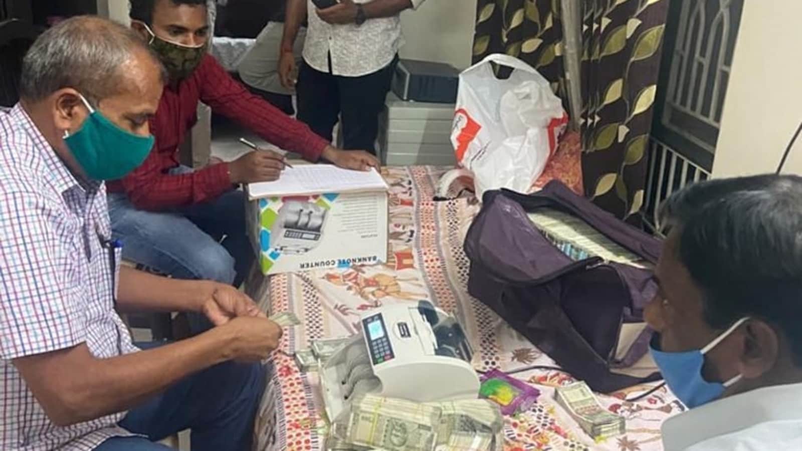 ACB raids premises of 21 officials in Karnataka | Bengaluru