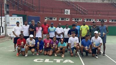 Qualifier Jaya Kapoor won the under-16 and under-18 singles’ titles at the AITA Super Series held in Chandigarh. (HT Photo)