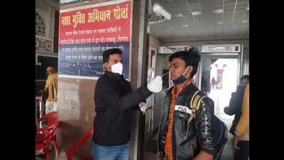 On March 7 this year, there were 2,070 active Covid cases in Uttar Pradesh, after which the numbers came down gradually. (File photo)