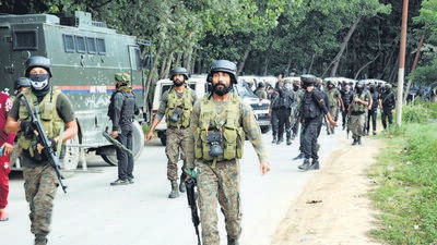 “Killed terrorists identified as Junaid Bhat and Basit Wani of HM terror outfit. Terrorist Basit Wani who was killed in the Anantnag encounter was involved in the killing of BJP’s sarpanch Rasool Dar and his wife, a panch last year in Anantnag,” tweeted inspector general of police (IGP), Kashmir, Vijay Kumar. (PTI File Photo)