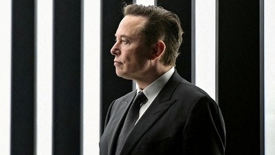 Since Musk began promoting the virtual currency, investors have lost around $86 billion, Johnson estimates. (via REUTERS)