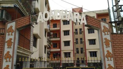 The residential complex at Bolpur town in Birbhum where police constable Sehgal Hossain owns an apartment. (HT PHOTO.) The residential complex at Bolpur town in Birbhum where police constable Sehgal Hossain owns an apartment. (HT PHOTO.)