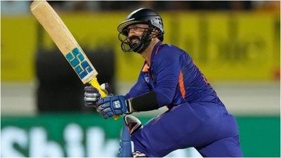Dinesh Karthik (AP) Dinesh Karthik (AP)