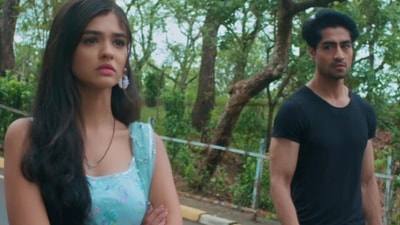 Yeh Rishta Kya Kehlata Hai's latest episode sees Abhimanyu and Akshara part ways.