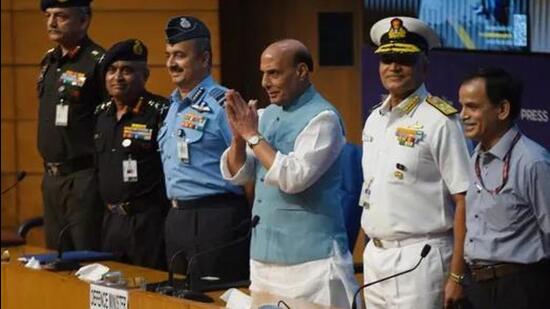 The Agnipath model, announced by defence minister Rajnath Singh earlier this week in the presence of the chiefs, has replaced the legacy system of recruitment with the aim to lower the age profile of the three services and ensure a fitter military. (Ajay Aggarwal/HT PHOTO.)