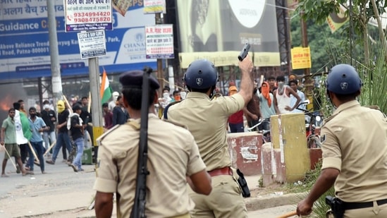 Police open fire in air to disperse the protestors during a demonstration against the Agnipath scheme for the Armed Forces, in Danapur, Bihar on June 17, 2022.&nbsp;(ANI Photo)