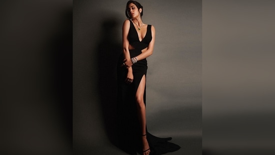 Janhvi Kapoor Is Too Hot To Handle In Black High-Slit Dress