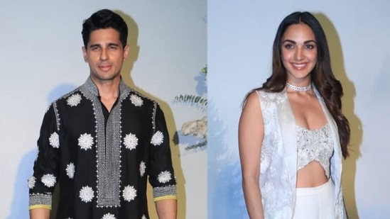 Sidharth Malhotra and Kiara Advani at Arpita Khan's Eid party. (Pics by Varinder Chawla)