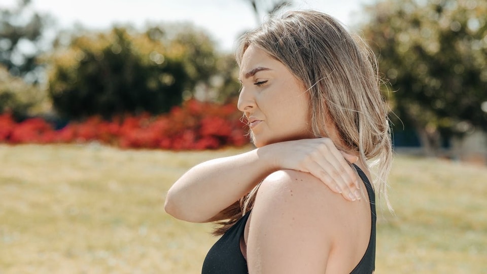 Frozen shoulder is common among diabetics because uncontrolled blood sugar levels can alter collagen, a crucial protein that makes up your connective tissue. (Pexels)