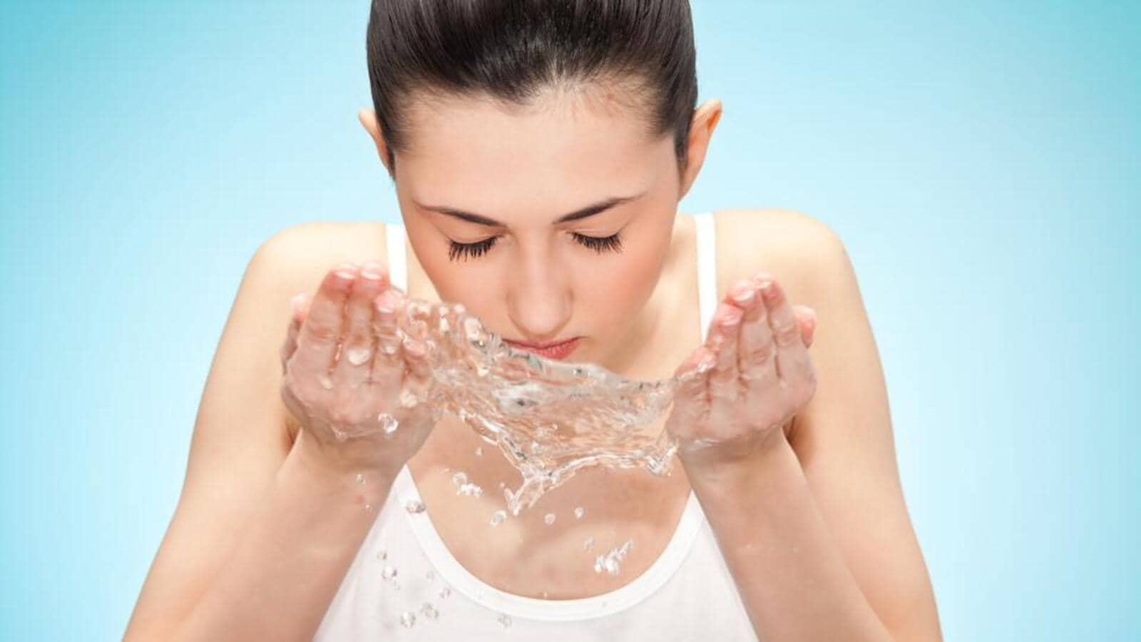 Cold water cleansing: Time to take to a new and sustainable beauty trend | Fashion Trends