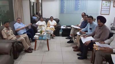 Rajya Sabha Member Sanjeev Arora reviewed various development projects of Ludhiana and directed the officials to expedite the Halwara airport project. (HT PHOTO) Rajya Sabha Member Sanjeev Arora reviewed various development projects of Ludhiana and directed the officials to expedite the Halwara airport project. (HT PHOTO)