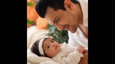 Aditya Narayan with his daughter Tvisha Aditya Narayan with his daughter Tvisha