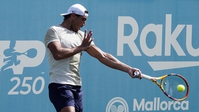 Spain's Rafael Nadal trains at Rafa Nadal Academy in Manacor (REUTERS)