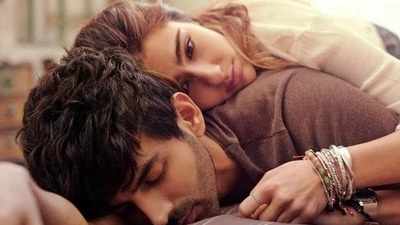 Kartik Aaryan and Sara Ali Khan in Love Aaj Kal 2.
