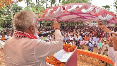 U.P. BJP chief Swatantra Dev who is also the state’s Jal Shakti minister addressing a public meeting in Azamgarh. (HT PHOTO) U.P. BJP chief Swatantra Dev who is also the state’s Jal Shakti minister addressing a public meeting in Azamgarh. (HT PHOTO)