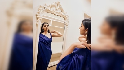 "What a lovely evening meeting the people of Odisha .. 💙 (and hogging on the local food as always 😁)," Parineeti Chopra wrote as she shared a series of photos of herself in the designer wear. (Instagram/@parineetichopra) "What a lovely evening meeting the people of Odisha .. 💙 (and hogging on the local food as always 😁)," Parineeti Chopra wrote as she shared a series of photos of herself in the designer wear. (Instagram/@parineetichopra)