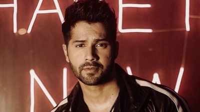 Varun Dhawan had promised help to fan after she alleged domestic abuse from her father. Varun Dhawan had promised help to fan after she alleged domestic abuse from her father.