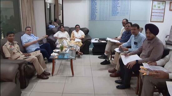 Rajya Sabha Member Sanjeev Arora reviewed various development projects of Ludhiana and directed the officials to expedite the Halwara airport project. (HT PHOTO)