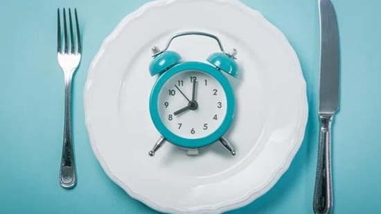 Waking up before 8 am regularly. (Shutterstock)