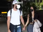Hrithik Roshan and Saba Azad spotted outside Mumbai airport. (Varinder Chawla) Hrithik Roshan and Saba Azad spotted outside Mumbai airport. (Varinder Chawla)
