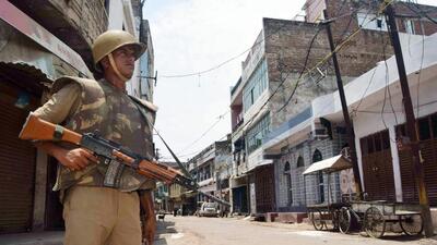 A policeman maintains vigil in Prayagraj. (FILE PHOTO) A policeman maintains vigil in Prayagraj. (FILE PHOTO)