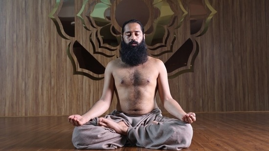 Indian yoga guru is kicking up a storm ahead of polls - UCA News