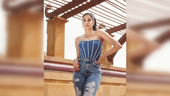 Janhvi Kapoor opted for a romantic rose print corset and ripped