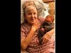 The elderly woman met her great-granddaughter for the first time. (goodnewscorrespondent/Instagram) The elderly woman met her great-granddaughter for the first time. (goodnewscorrespondent/Instagram)