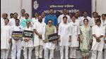 Congress leaders during the ‘Satyagraha’ against the central government's 'Agnipath' scheme in New Delhi on Sunday. (PTI Photo) Congress leaders during the ‘Satyagraha’ against the central government's 'Agnipath' scheme in New Delhi on Sunday. (PTI Photo)