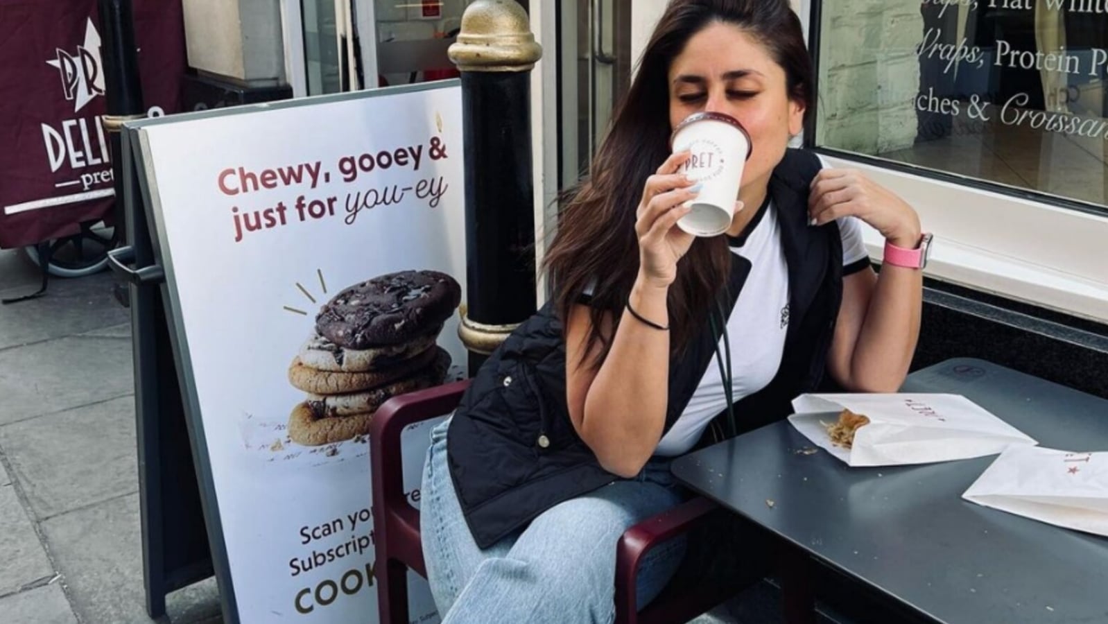 Kareena Kapoor sips her favourite coffee in UK as she enjoys break from ...