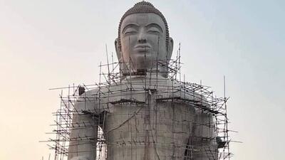 The 131 feet Pattharkati art statue coming up near a village between Bodh Gaya-Rajgir road in Bihar. (HT PHOTO.)