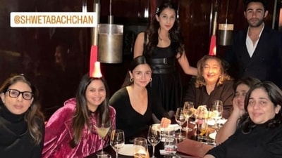 Alia Bhatt met Ranbir Kapoor's family in London. Alia Bhatt met Ranbir Kapoor's family in London.