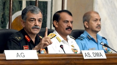 Department of military affairs additional secretary Lieutenant General Anil Puri, along with Vice Admiral Dinesh Tripathi and Air Marshal Suraj Kumar Jha, addresses a press conference regarding the Agnipath recruitment scheme in New Delhi on Sunday. (ANI) Department of military affairs additional secretary Lieutenant General Anil Puri, along with Vice Admiral Dinesh Tripathi and Air Marshal Suraj Kumar Jha, addresses a press conference regarding the Agnipath recruitment scheme in New Delhi on Sunday. (ANI)