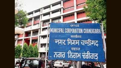 Mayor Sarbjit Kaur and MC commissioner Anindita Mitra on Monday called a meeting of market welfare associations to discuss issues concerning the Chandigarh MCC. During the meeting, various issues were discussed, including advertisement control order, enforcement and property tax. (HT File Photo)